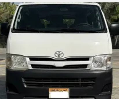 Toyota Hi-ace, 2015, Manual, 231000 Km, Toyota Hiace Cargo Goods Delivery Bus