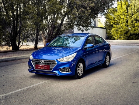 Bhd 1, Hyundai, 2020, Automatic, 88000 Km, Blue Color Mid Option